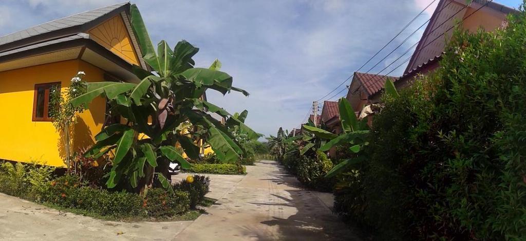 Baan Mek Lom Hotel Khao Lak Exterior photo