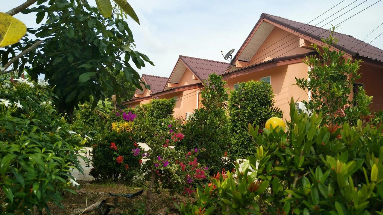 Baan Mek Lom Hotel Khao Lak Exterior photo